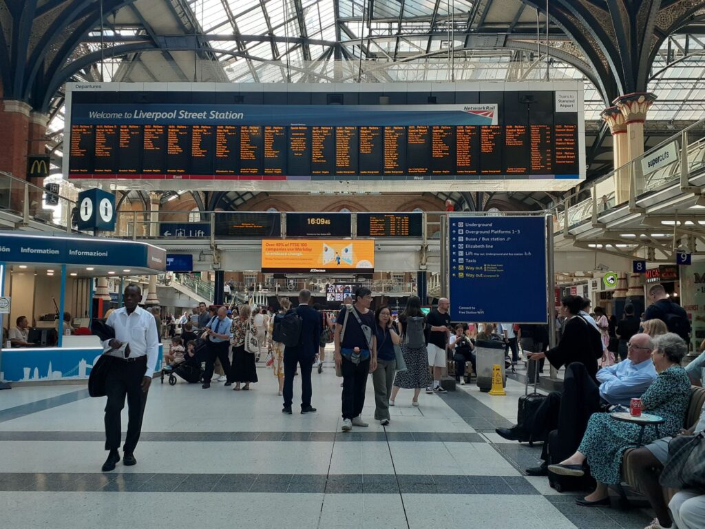 リバプールストリート駅のコンコース