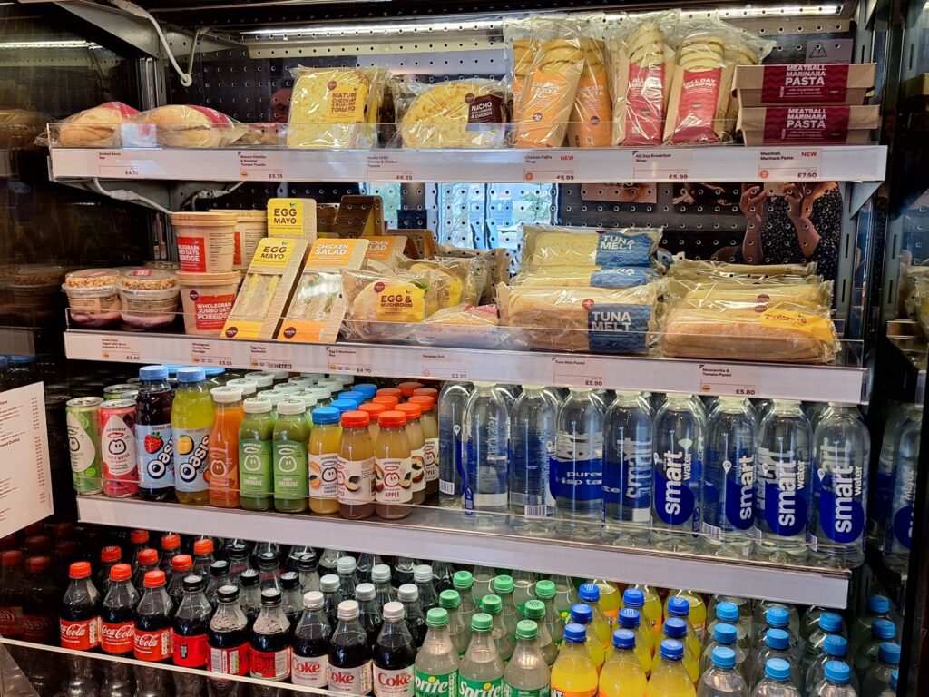 プレミアイン・ターミナル4内の売店