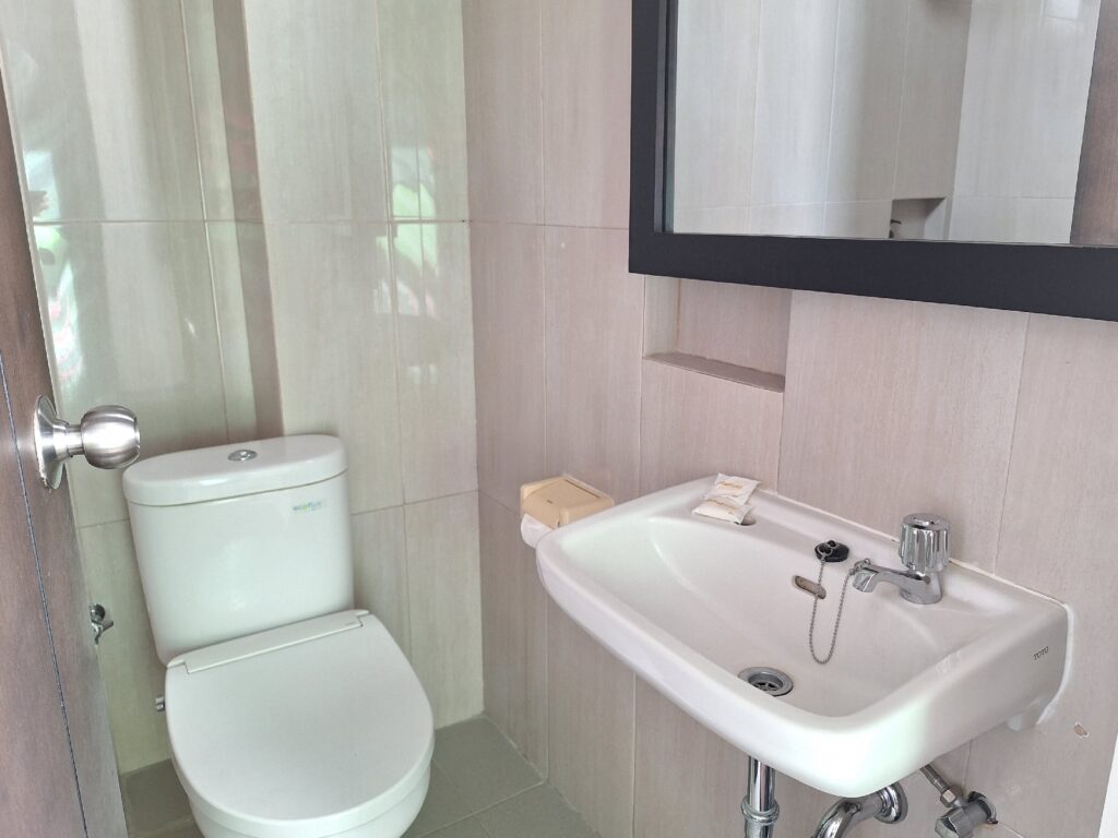 Istanaku Guesthouse 2のバスルーム

