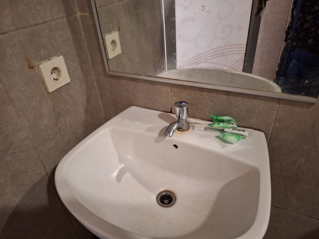 Waigo Splash Hotel の洗面台