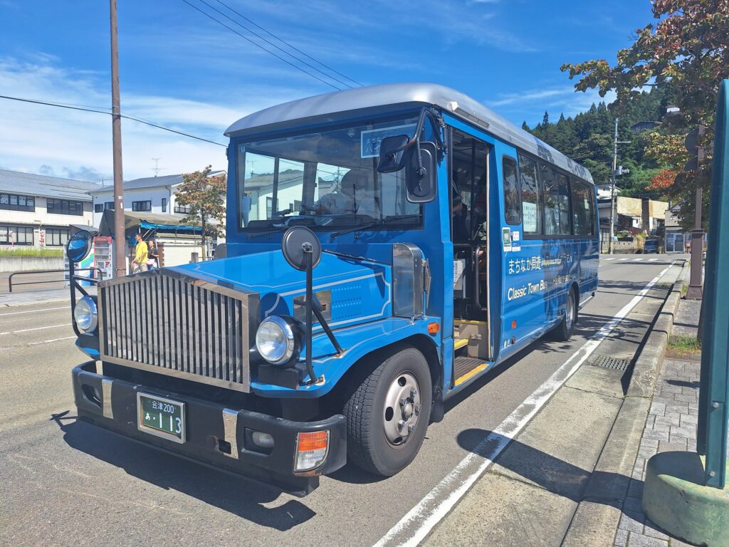 会津若松市内を走る巡回バス、はいからさん