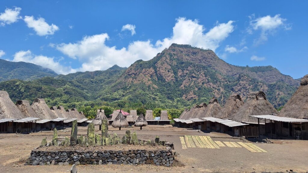 Gurusina Traditional Village