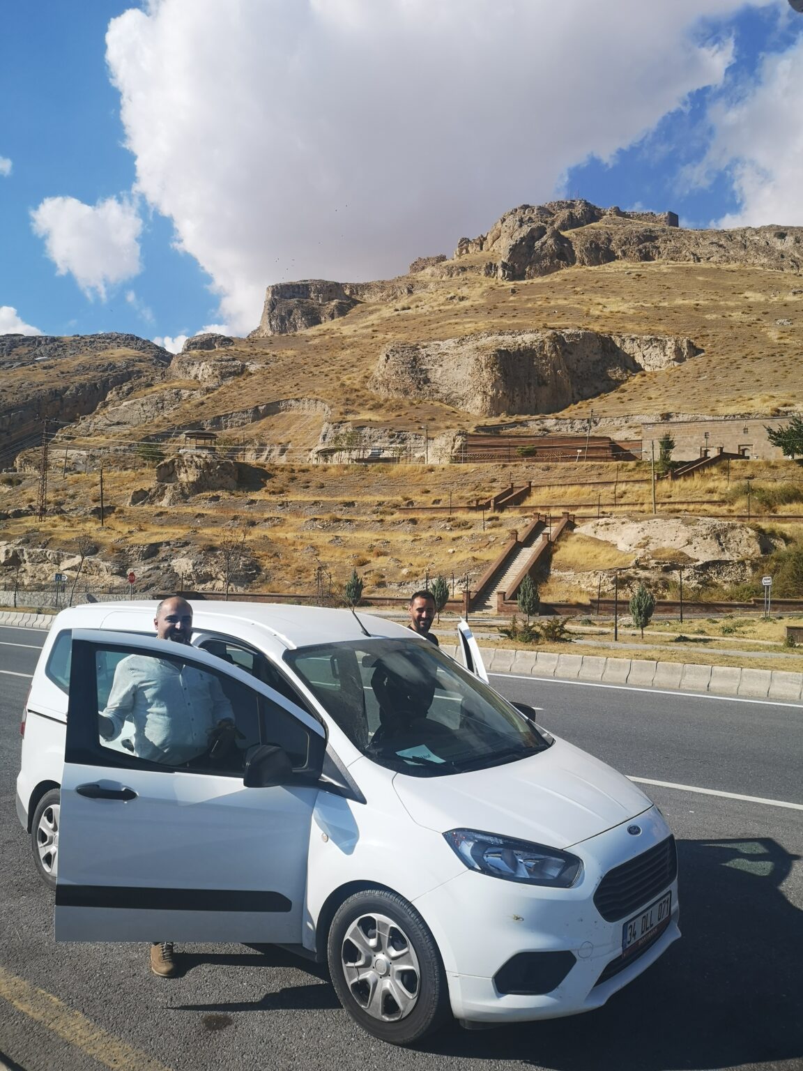 Hitchhiking in Turkey Mai and Chris Travel