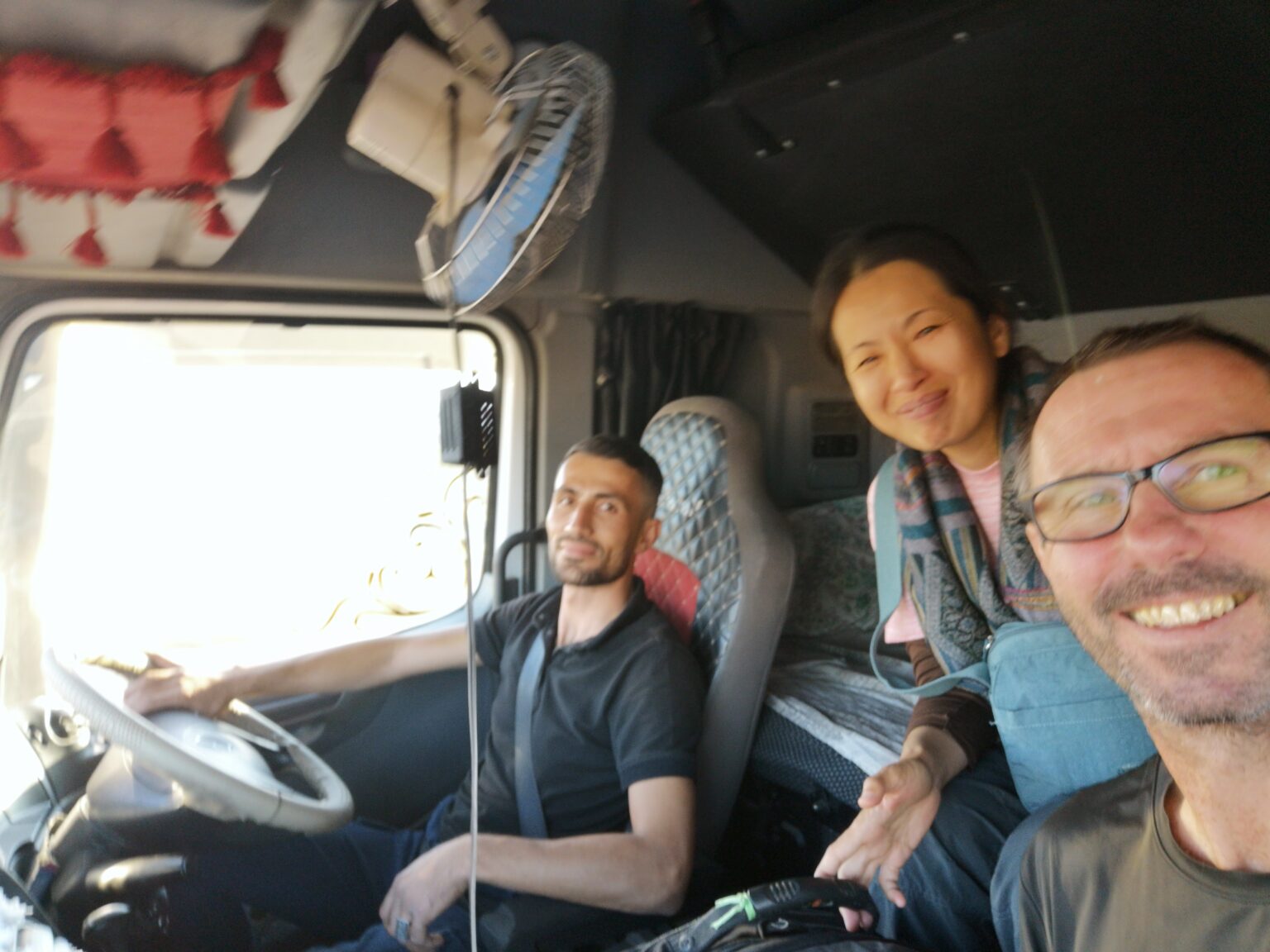 Hitchhiking in Turkey Mai and Chris Travel