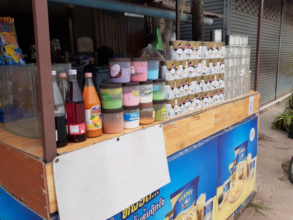 Laotian coffee is cheap, The Unnamed Lao Coffee Stand in Oudomxay (Muang Xin)