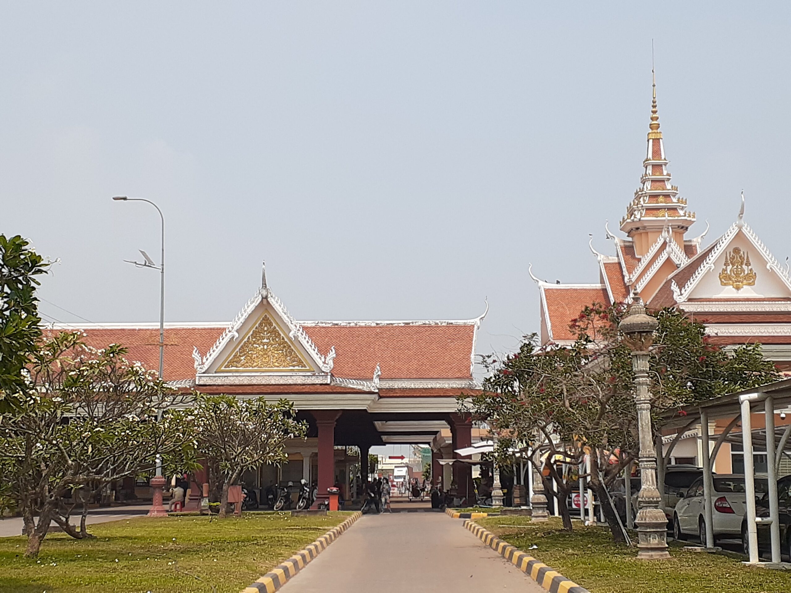 Moc Bai – Bavet: Cheap way of Crossing from Ho Chi Minh to Phnom Penh | Mai and Chris Travel
