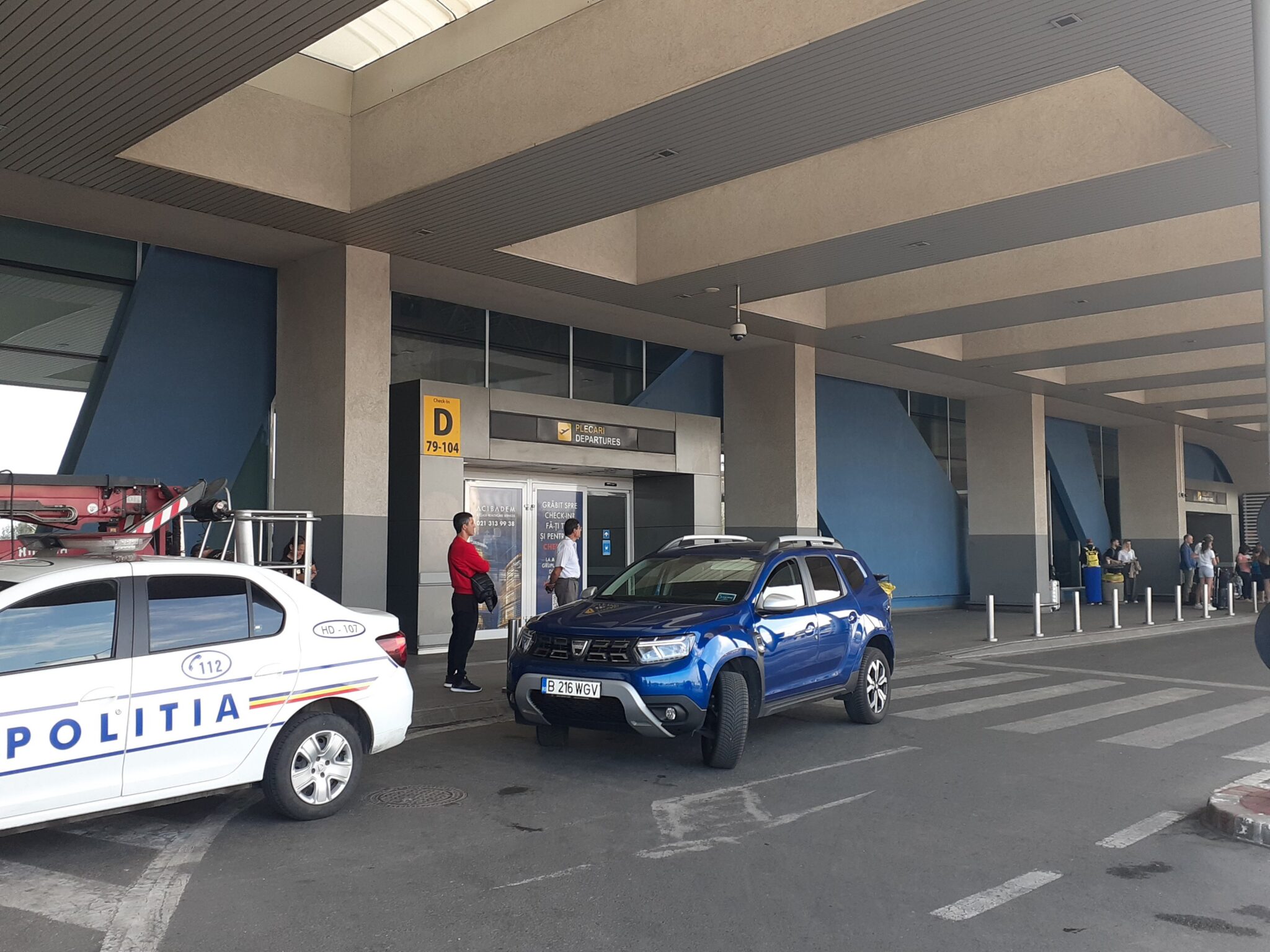 Flying from Bucharest to London with Romanian Tarom Airlines! Mai and