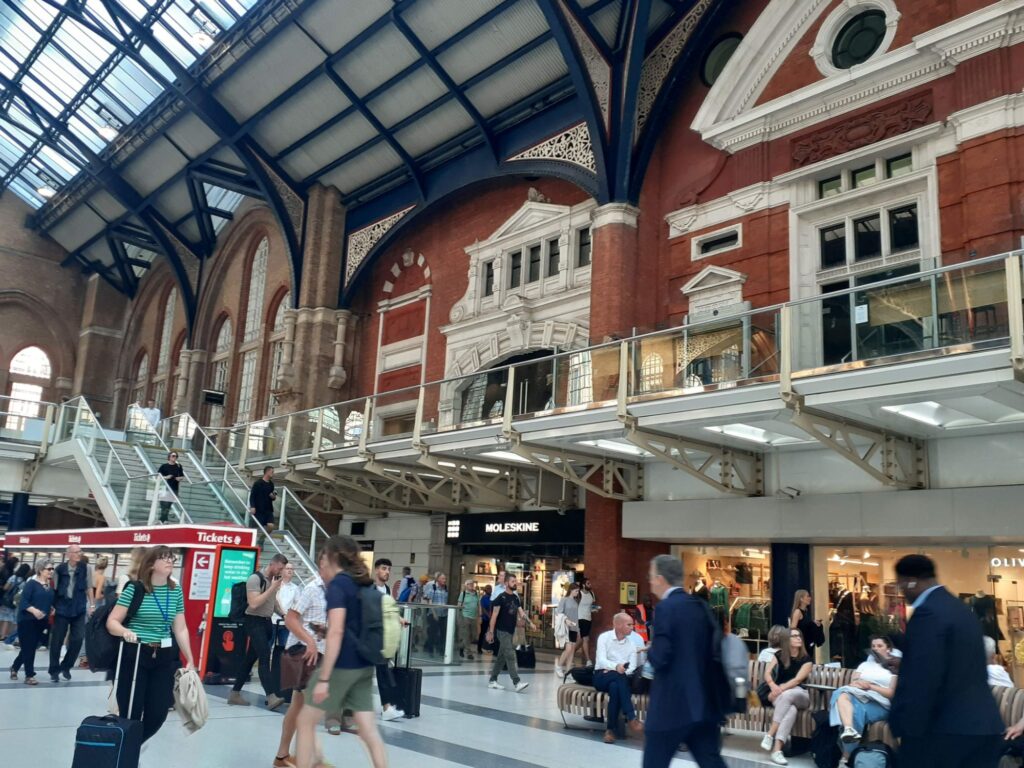 イギリス鉄道駅