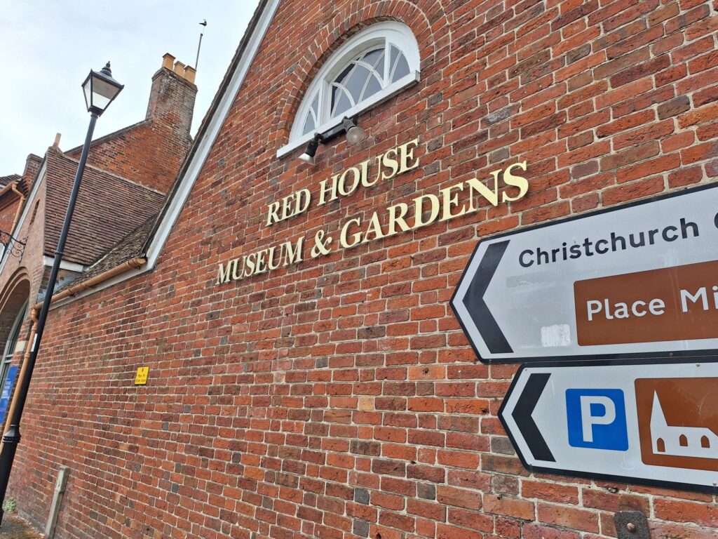  the Red House Museum