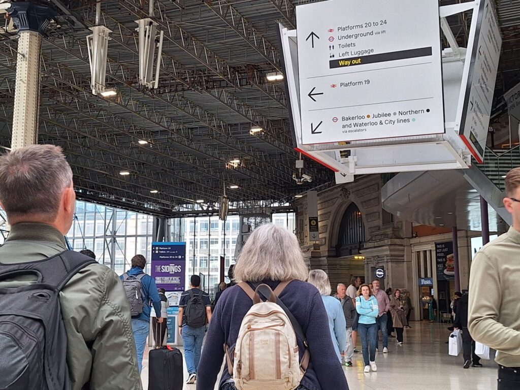 Waterloo railway station concourse 