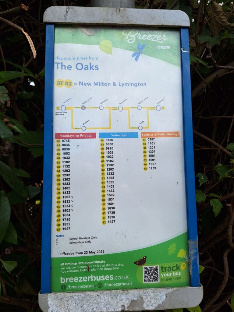 Bus time schedule towards New Milton at the Oaks bus stop
