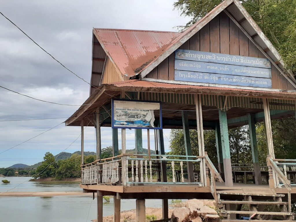 Hat Xai Khun ferry point