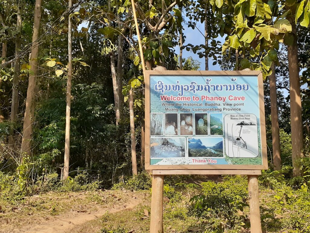 The entrance of Phanoi Cave
