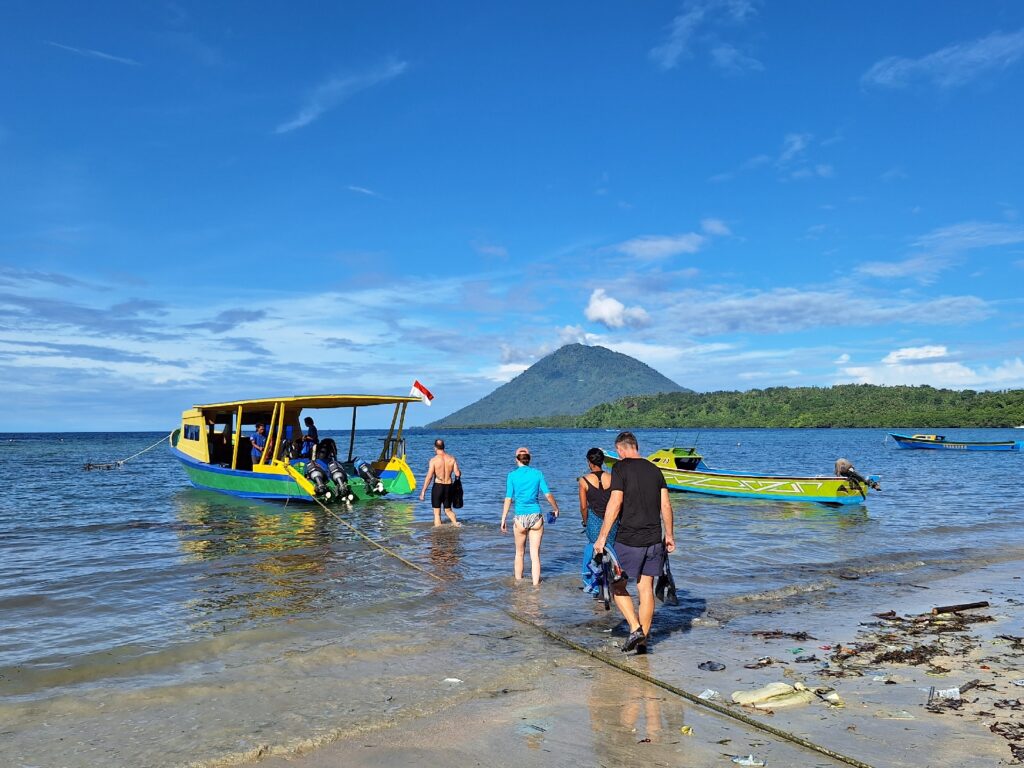 The diving boat from Panorama Backpackers in Bunaken