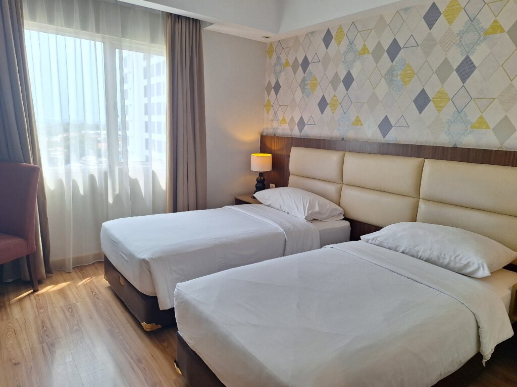 Room 811 in Orchardz Hotel Bandara