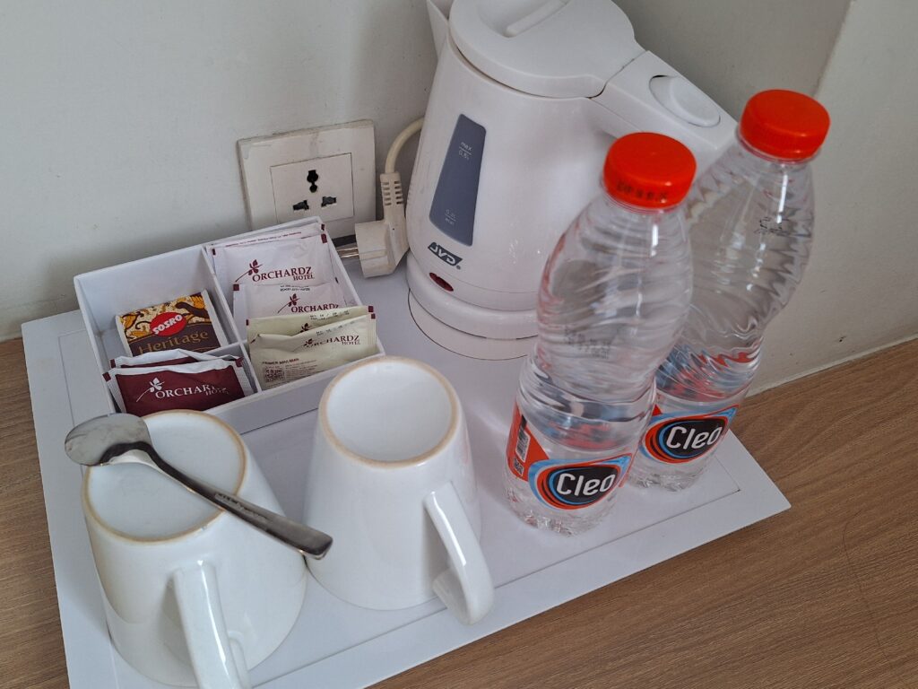 Tea set in Orchardz Hotel Bandara