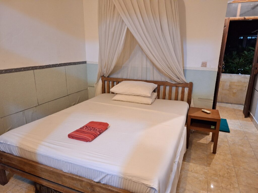 Double room in Sunrise Cafe & Bungalows