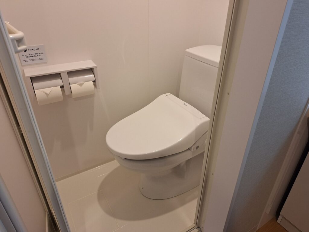 The bathroom in Quintessa Hotel Akita