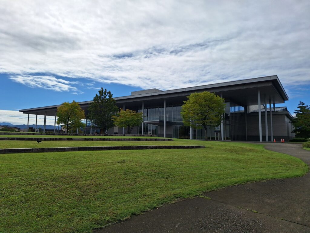 Den-koku-no-mori (Yonezawa City Uesugi Museum & Cultural Hall)